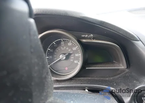 2018 Mazda Mazda3 Touring z USA, uszkodzony, nr VIN 3MZBN1L37JM275401